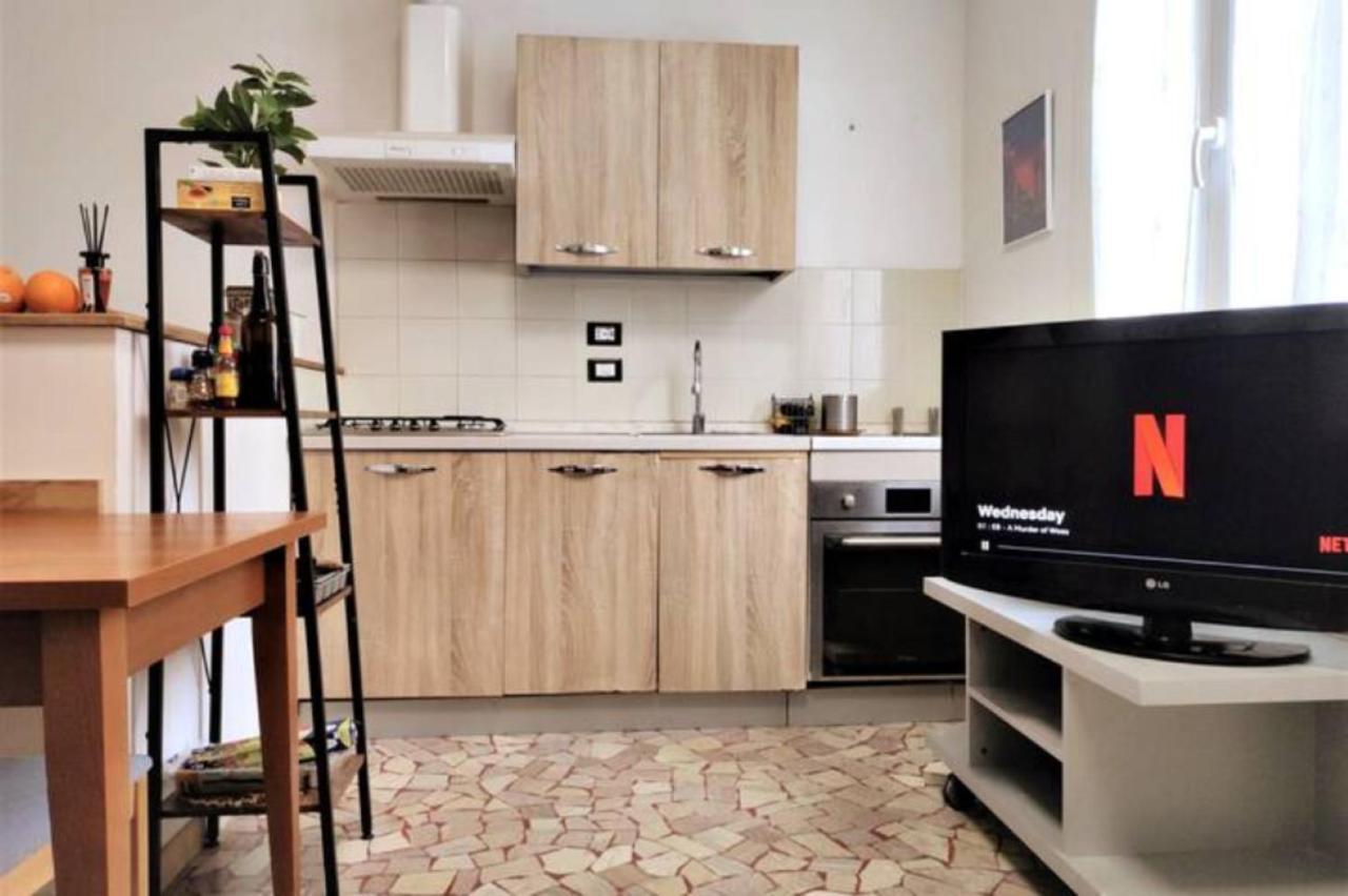 Casa 18 Fiera Apartments - Self Check In Bolonia Zewnętrze zdjęcie
