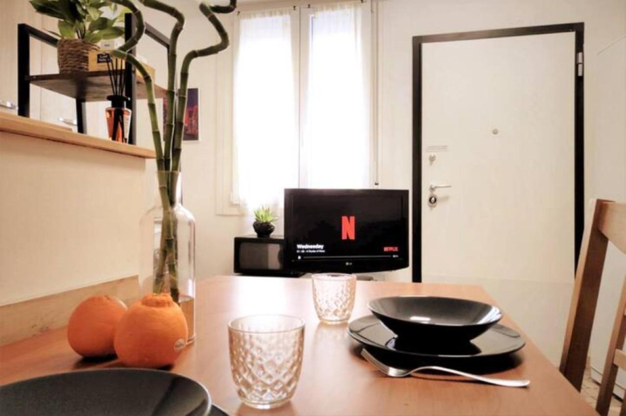 Casa 18 Fiera Apartments - Self Check In Bolonia Zewnętrze zdjęcie